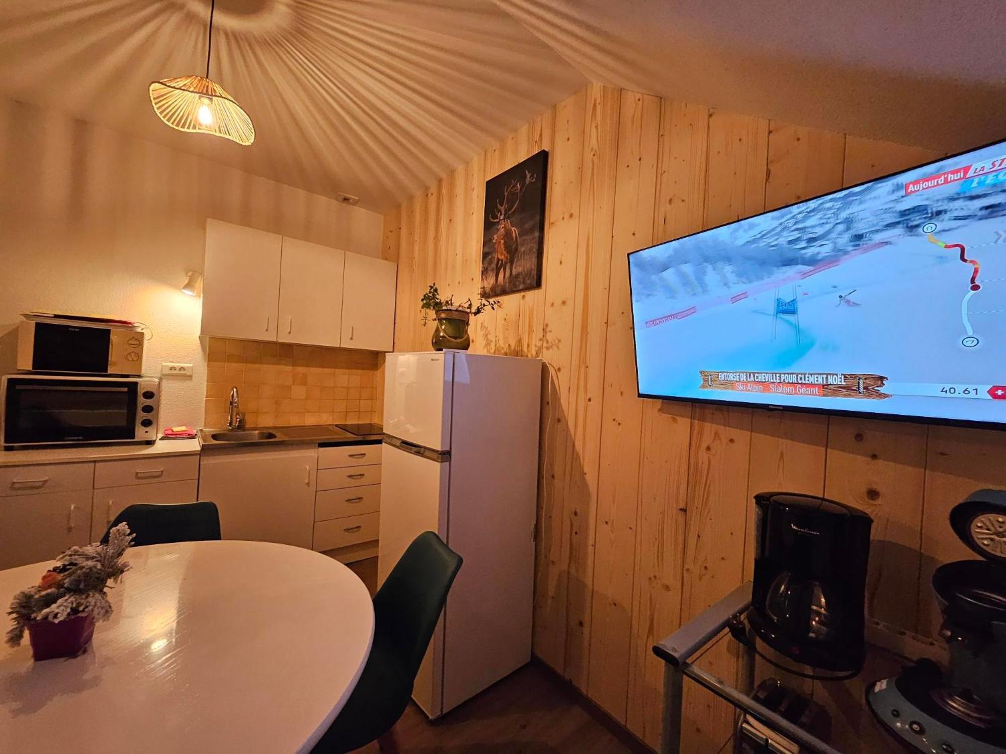 Gite Eglantine 2 A 6 Personnes Avec Spa Et Salle De Jeux Dans La Residence Вантрон Экстерьер фото
